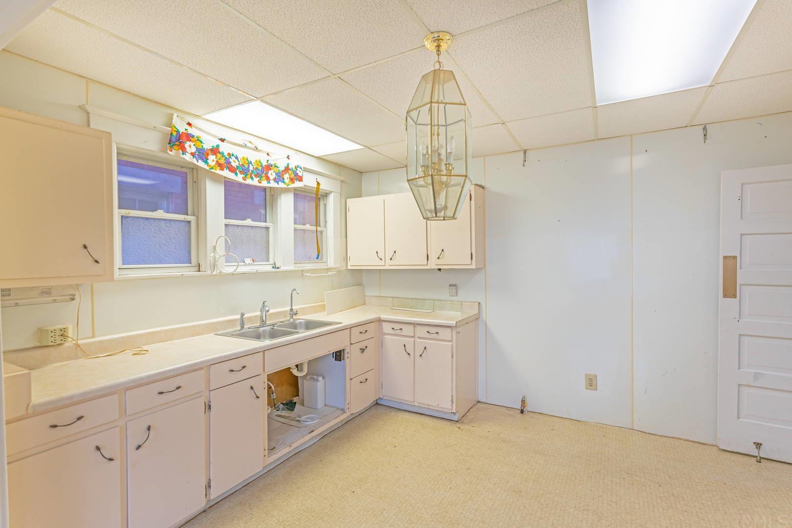 131 Riverside Drive Huntington, IN 46750 - Photo 10 of 22