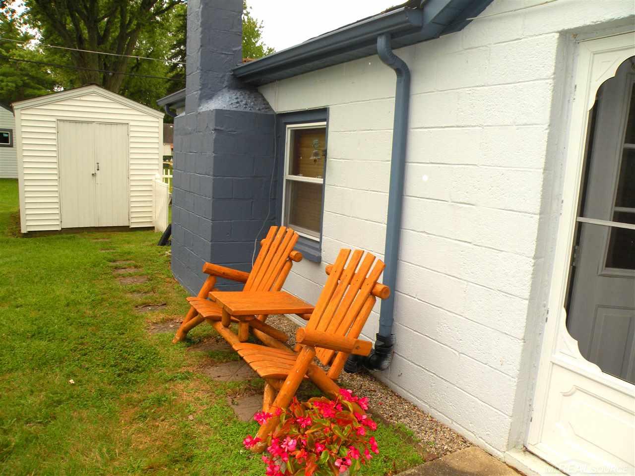7490 Maplewood Road Lexington, MI 48450 - Photo 4 of 30