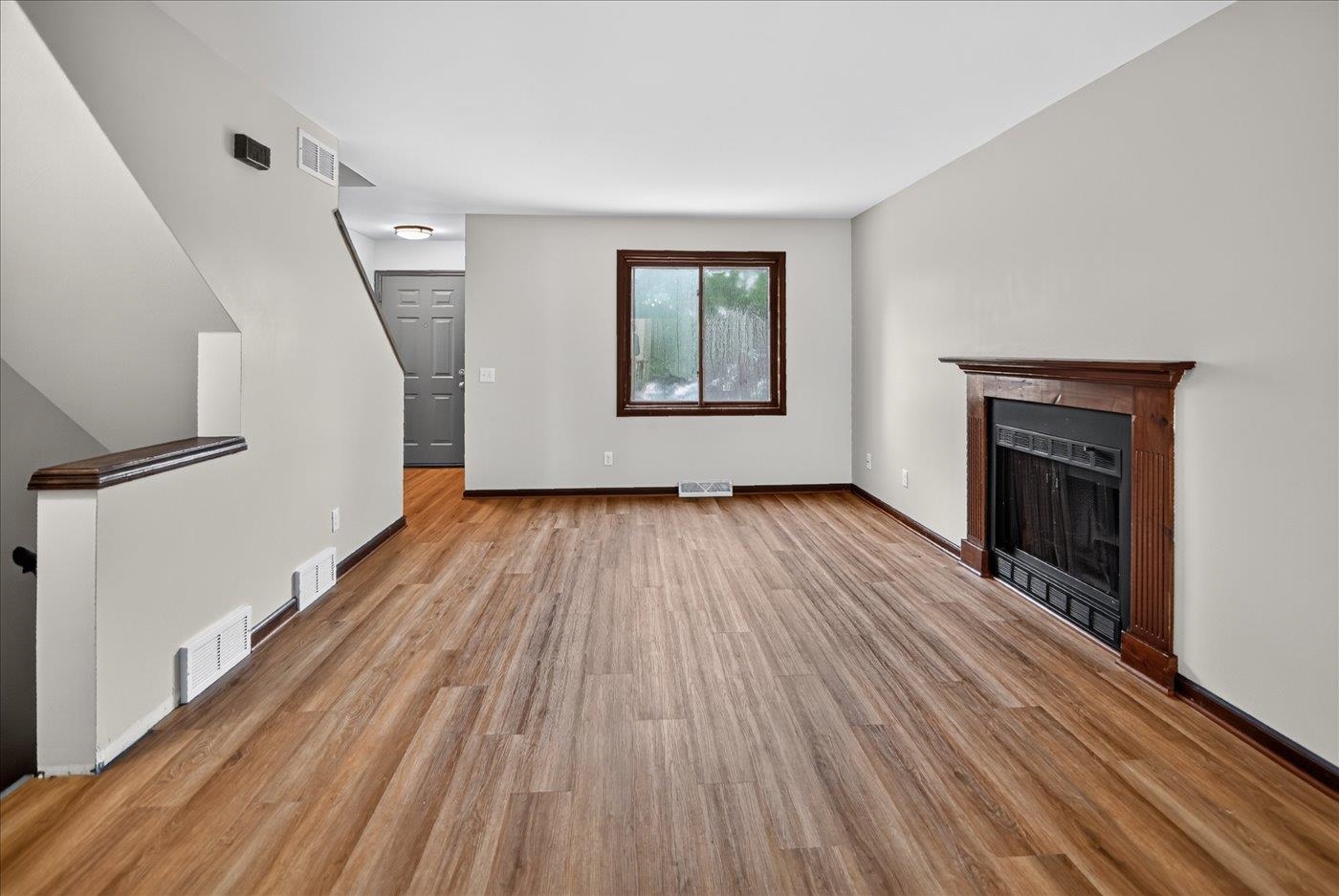 6866 Park Ridge Drive Madison, WI 53719 - Photo 2 of 31