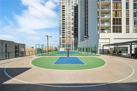 a picture of city view
