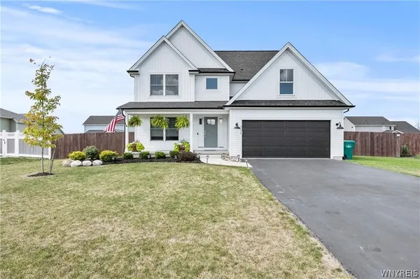 $639,900 | 6114 Wildwood Way, Lockport Town, NY 14094