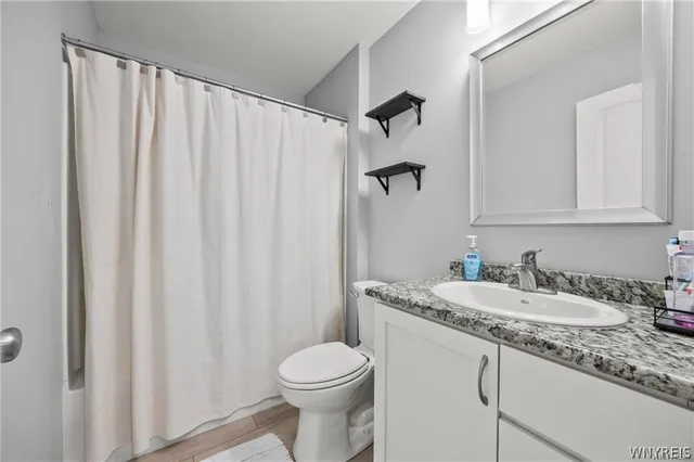 $639,900 | 6114 Wildwood Way, Lockport Town, NY 14094