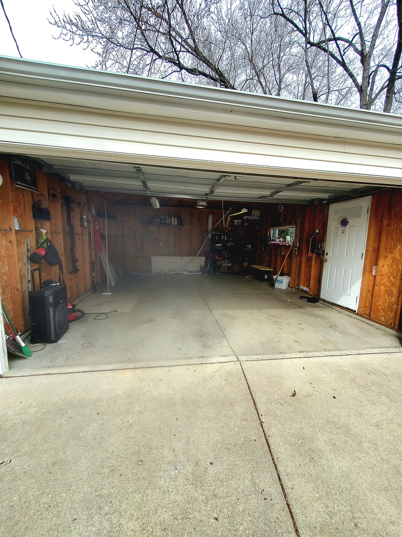 2500 Dakota Road Waukegan, IL 60087 - Photo 13 of 14 Gallery Image 13
