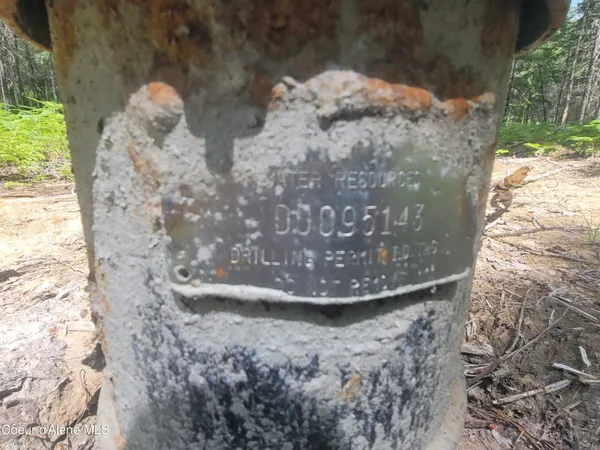 $229,500 | 150 Ranch Road, Naples, ID 83847