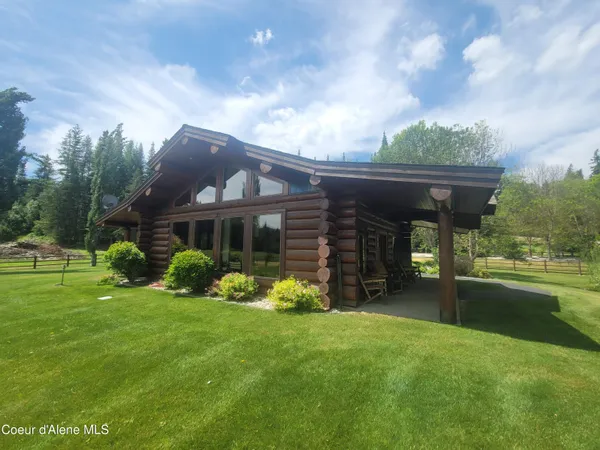$229,500 | 150 Ranch Road, Naples, ID 83847
