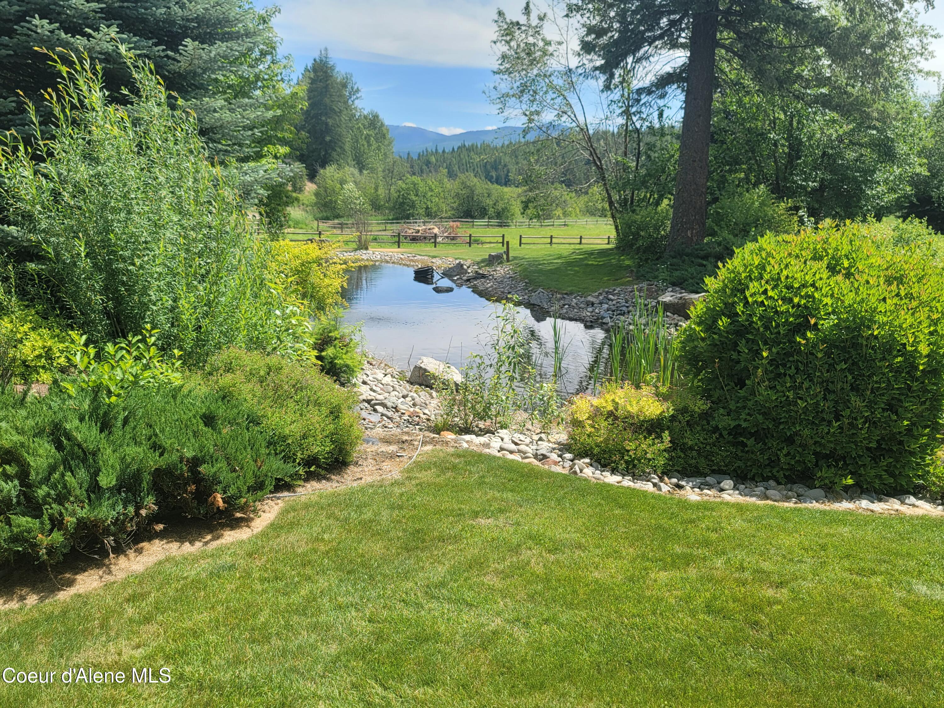 150 Ranch Road Naples, ID 83847 - Photo 5 of 15 5