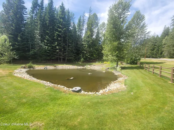 $229,500 | 150 Ranch Road, Naples, ID 83847