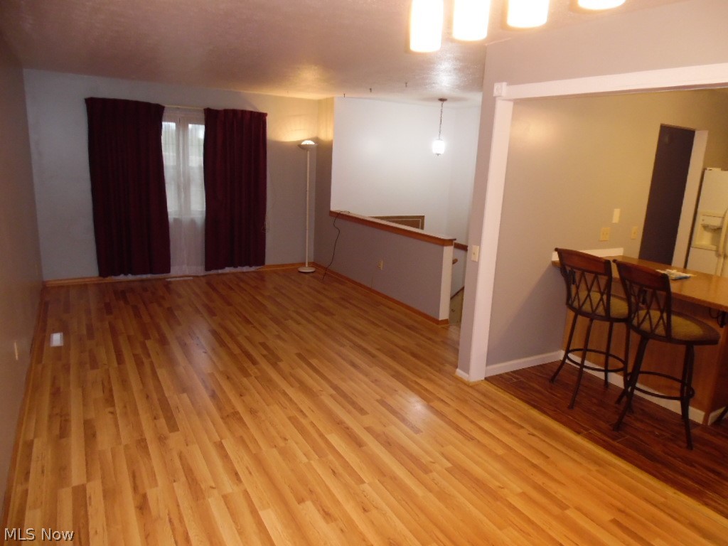 Living room/dining room