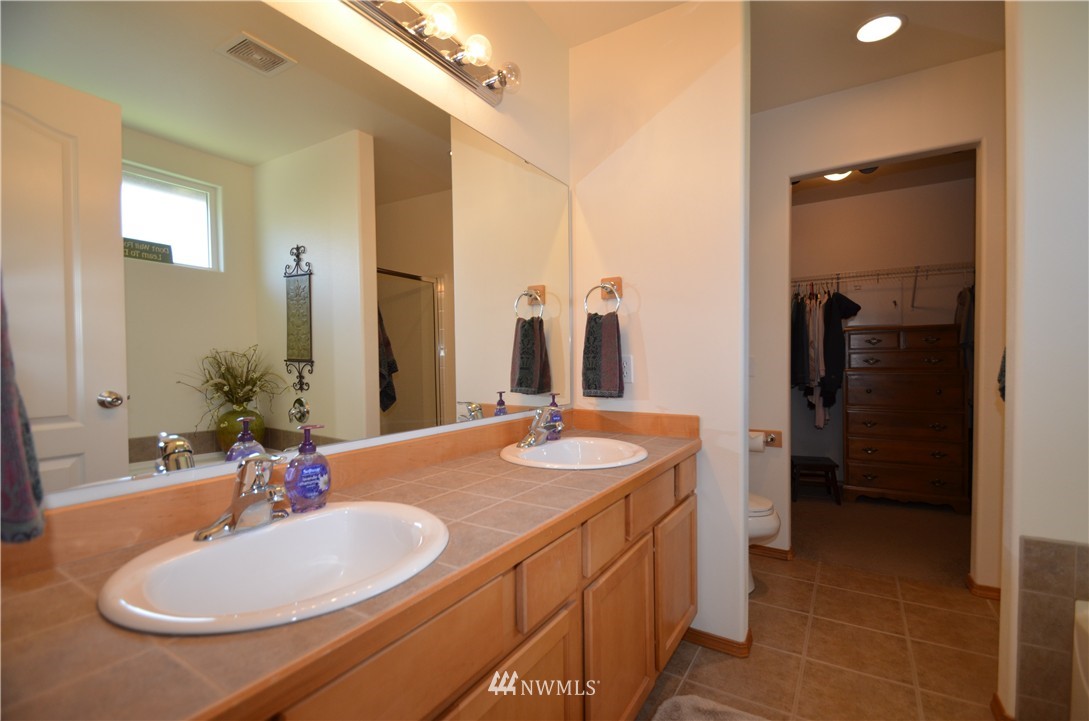 27702 Ridge Way Stanwood, WA 98292 - Photo 18 of 25