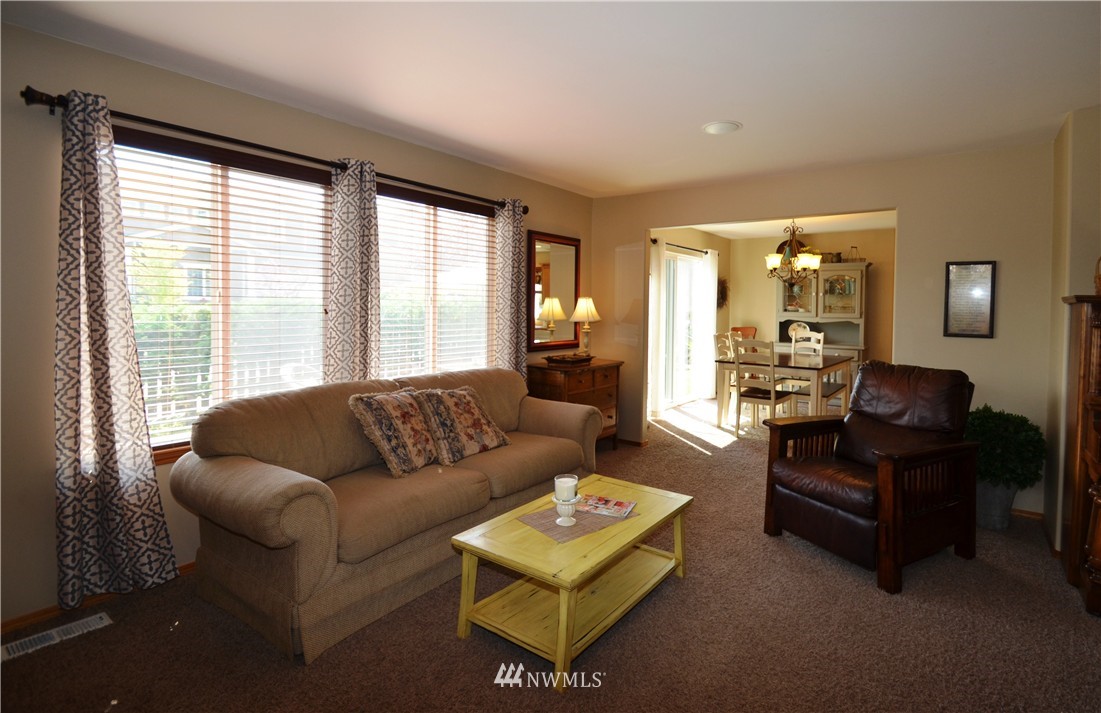 27702 Ridge Way Stanwood, WA 98292 - Photo 7 of 25