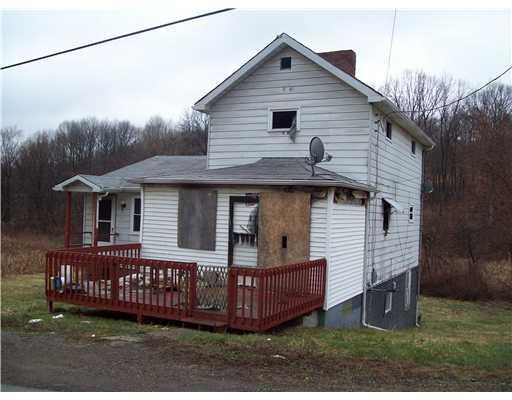 130 Francis Mine State Road Burgettstown, PA 15021 - Photo 2 of 2 Exterior Front.