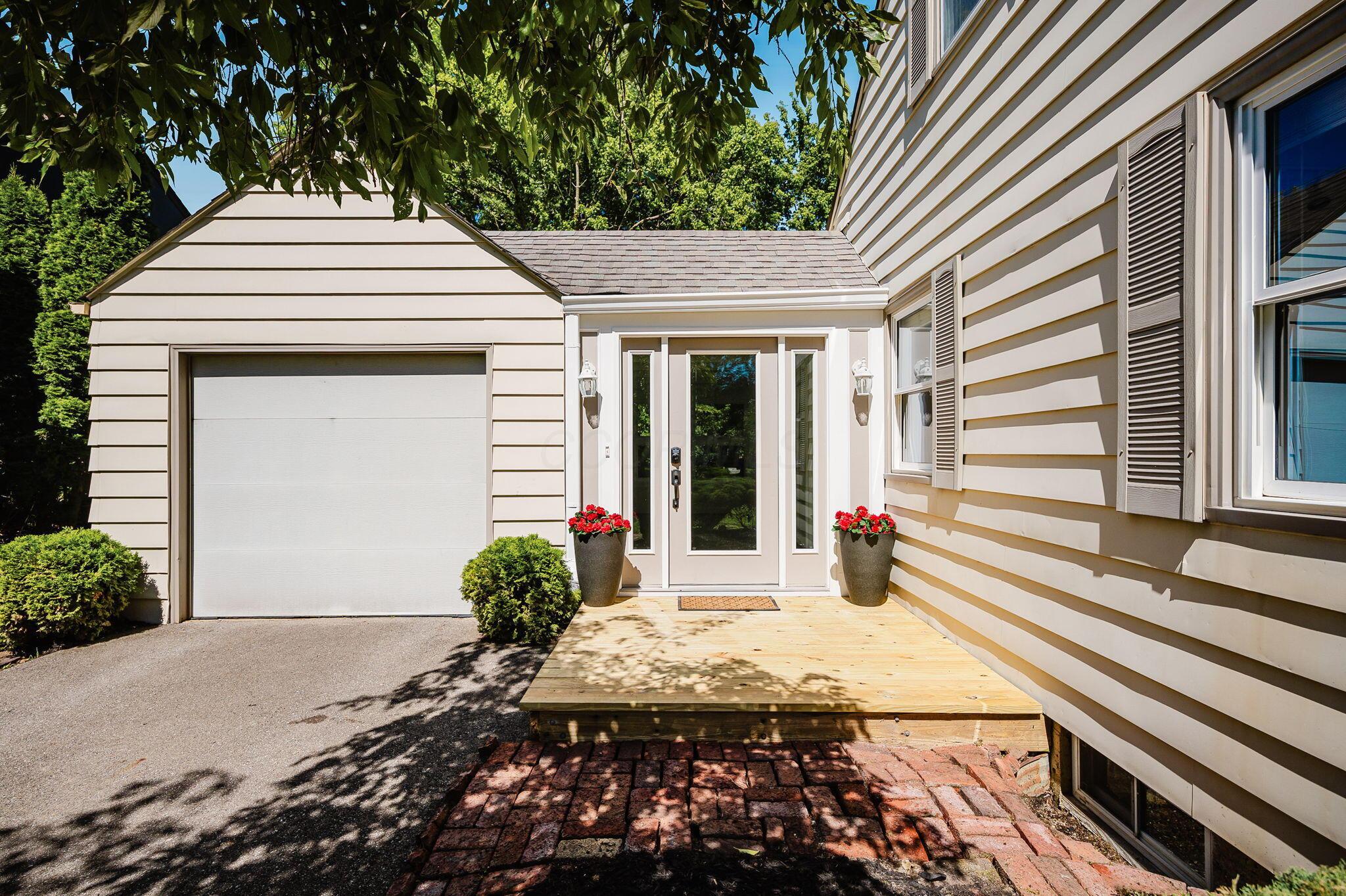 93 North Harding Road Columbus, OH 43209 - Photo 11 of 67