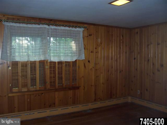 390 Carlisle Road Biglerville, PA 17307 - Photo 4 of 11 Gallery Image 4