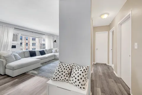 $419,000 | 3130 Irwin Avenue, Unit 2C | Kingsbridge