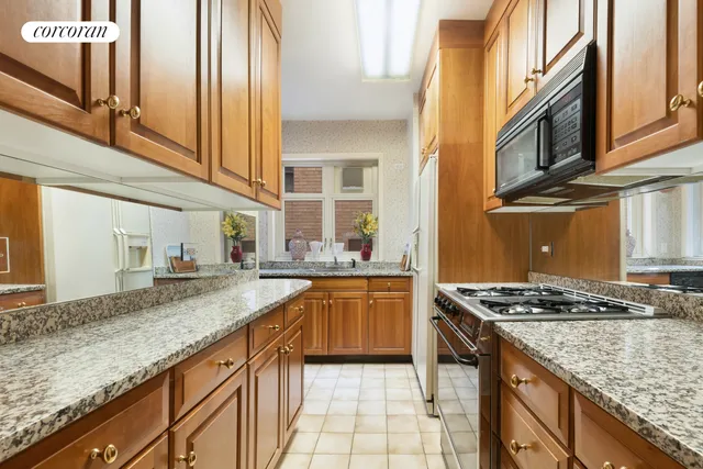 $750,000 | 36 Sutton Place South, Unit 2A | Sutton Place