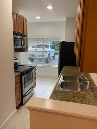 $1,750 | 15284 331 Business, Unit 4E, Freeport, FL 32439