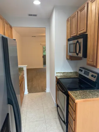 $1,750 | 15284 331 Business, Unit 4E, Freeport, FL 32439