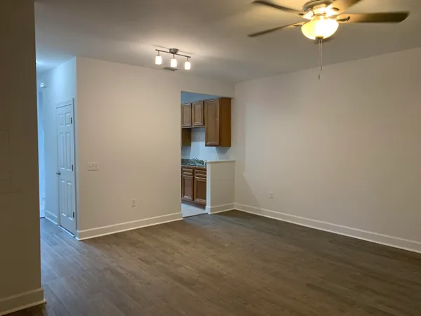 $1,750 | 15284 331 Business, Unit 4E, Freeport, FL 32439