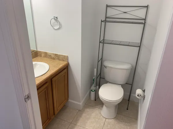 $1,750 | 15284 331 Business, Unit 4E, Freeport, FL 32439