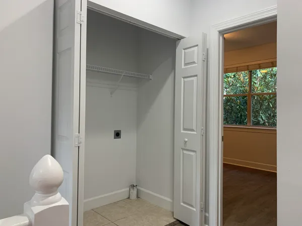 $1,750 | 15284 331 Business, Unit 4E, Freeport, FL 32439