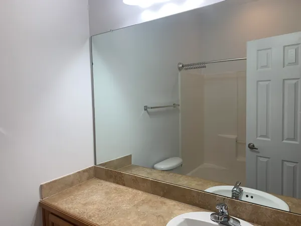 $1,750 | 15284 331 Business, Unit 4E, Freeport, FL 32439