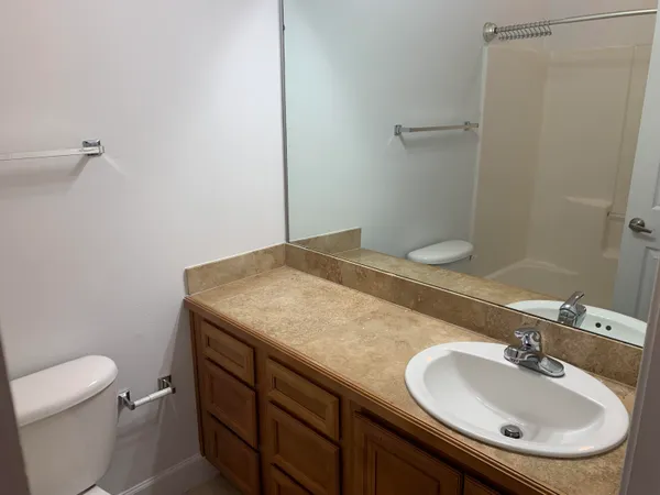 $1,750 | 15284 331 Business, Unit 4E, Freeport, FL 32439