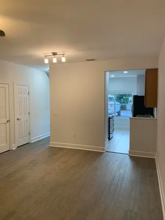 $1,750 | 15284 331 Business, Unit 4E, Freeport, FL 32439