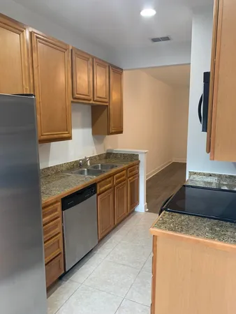 $1,750 | 15284 331 Business, Unit 4E, Freeport, FL 32439