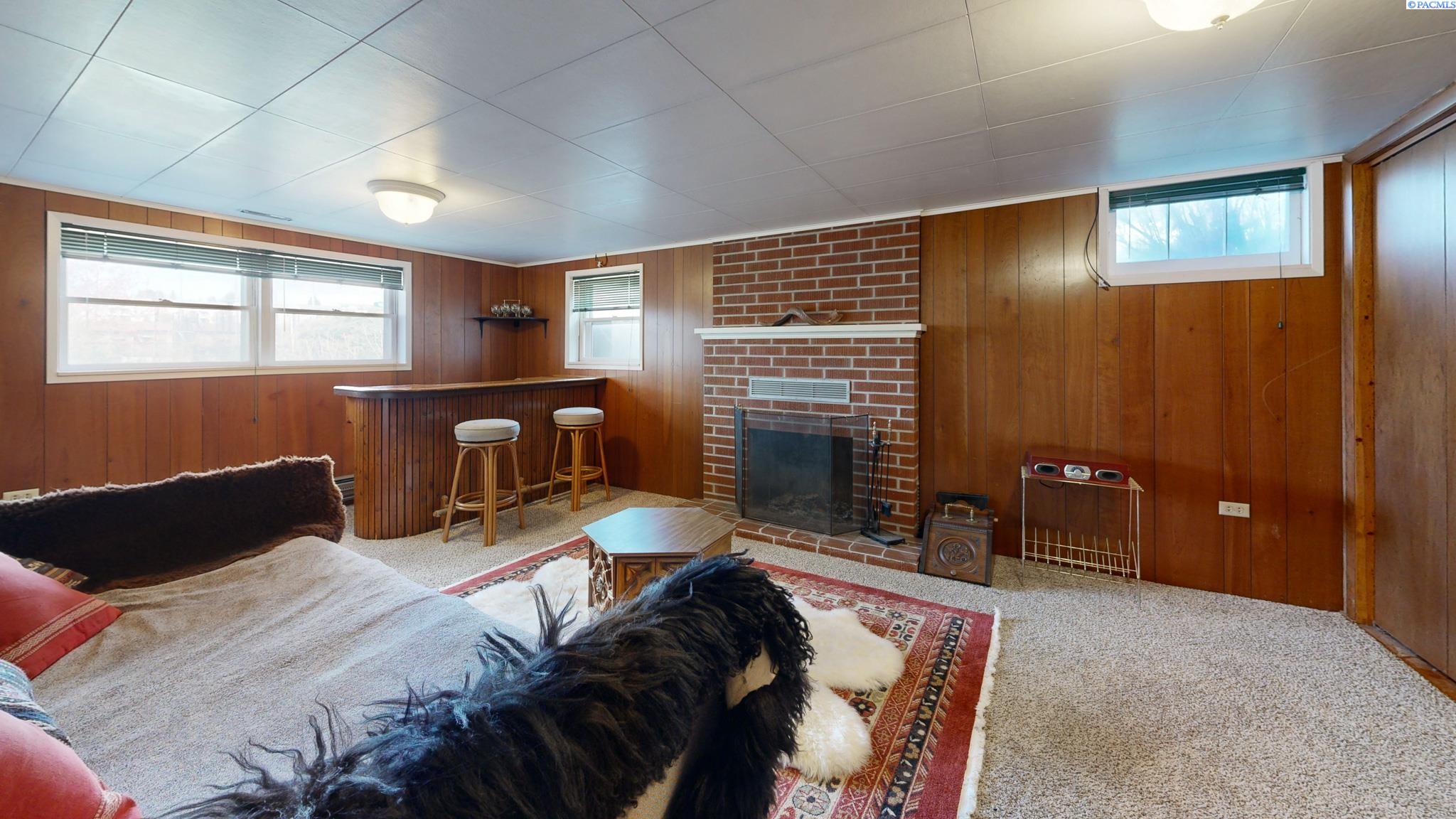 1835 Northeast Valley Road Pullman, WA 99163 - Photo 19 of 25 Gallery Image 19
