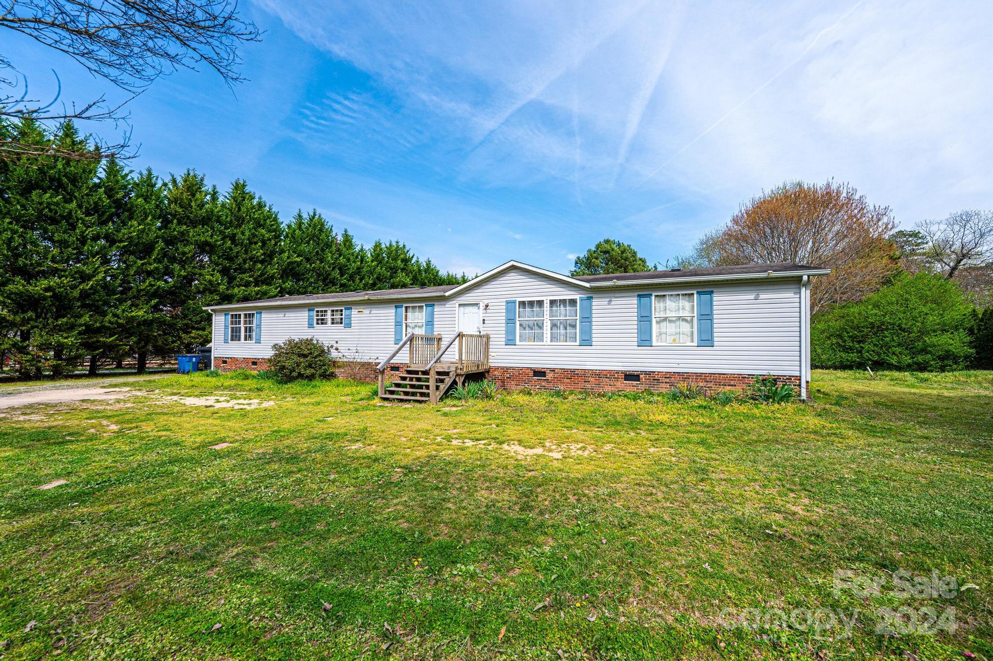 2240 Withers Road Maiden, NC 28650 - Photo 2 of 39 Gallery Image 2