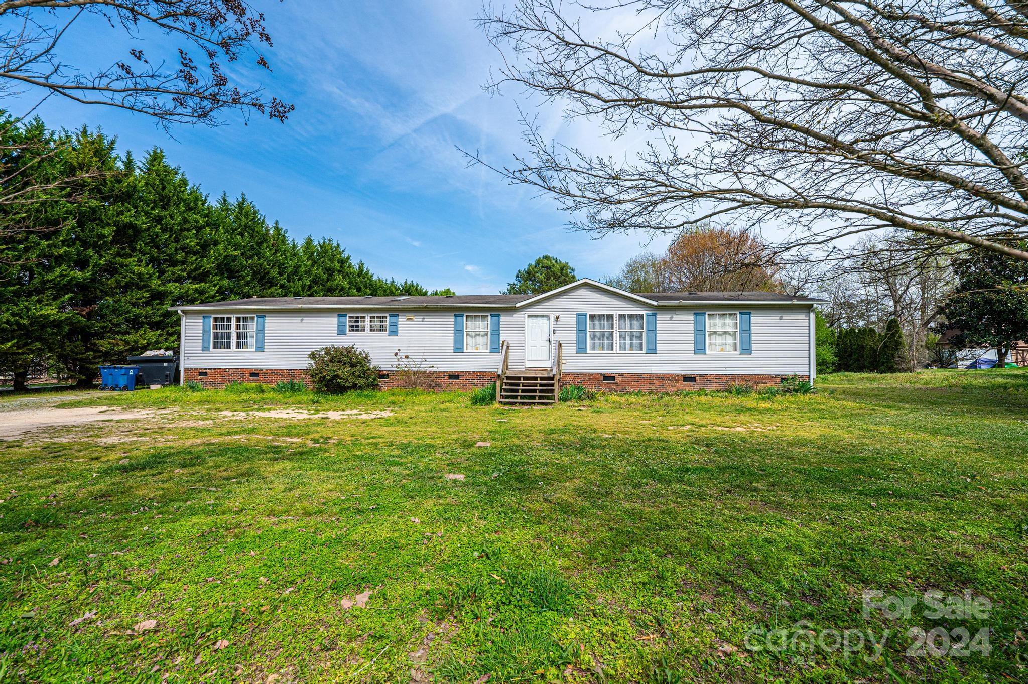 2240 Withers Road Maiden, NC 28650 - Photo 3 of 39 Gallery Image 3