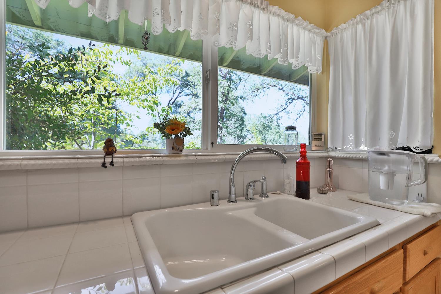 3840 Greenstone Road Placerville, CA 95667 - Photo 15 of 49 a bathroom with a sink and a window