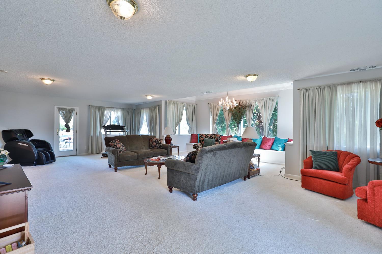 3840 Greenstone Road Placerville, CA 95667 - Photo 4 of 49 a living room with furniture and a large window