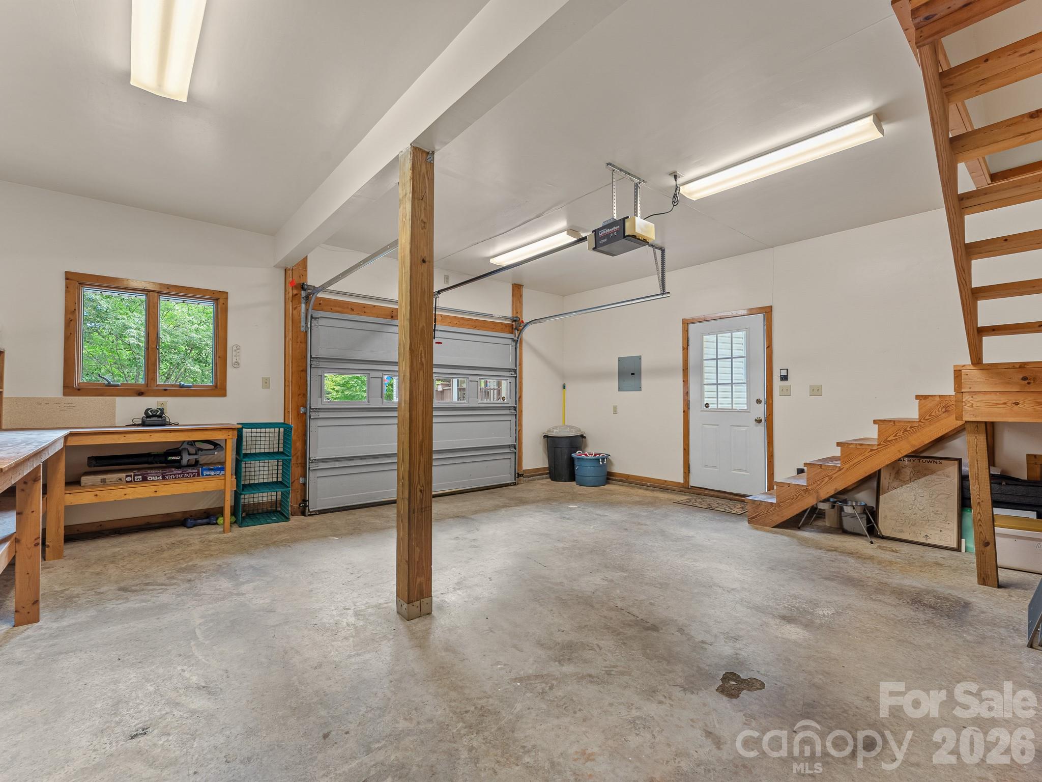 620 Thunder Road Brevard, NC 28712 - Photo 5 of 45 Gallery Image 5