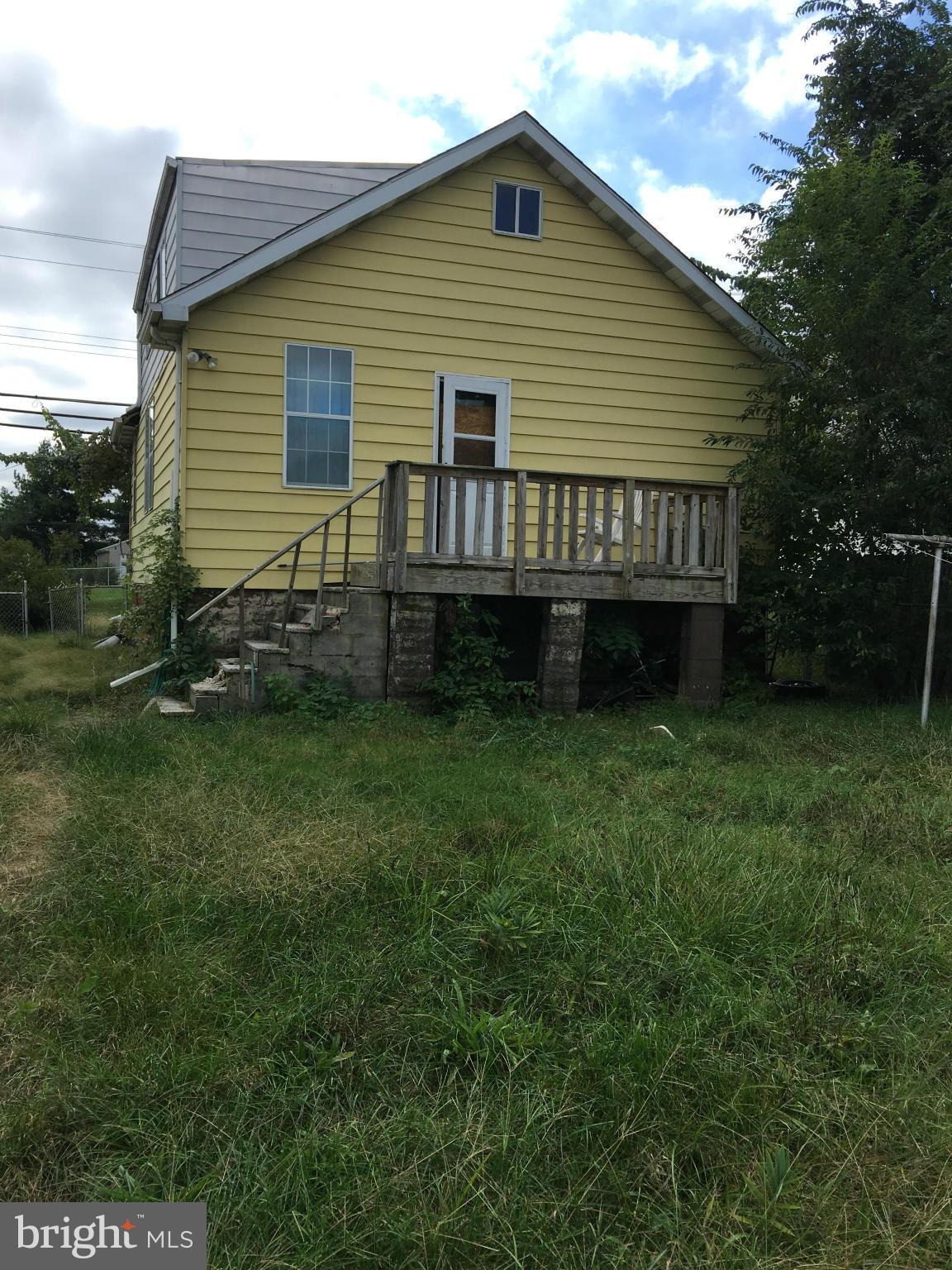 2018 Sulphur Spring Road Baltimore, MD 21227 - Photo 2 of 2 Exterior (Rear)