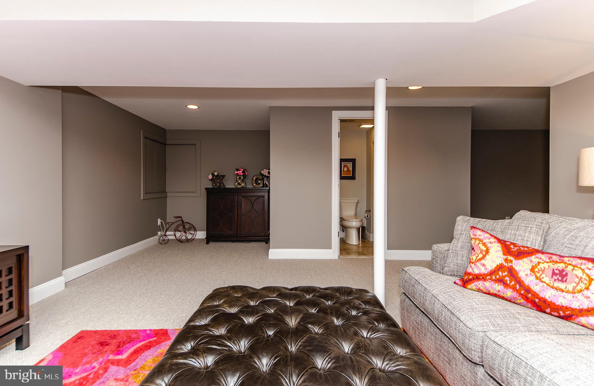 403 Tapawingo Road Southwest Vienna, VA 22180 - Photo 50 of 59 Rec Room sitting area
