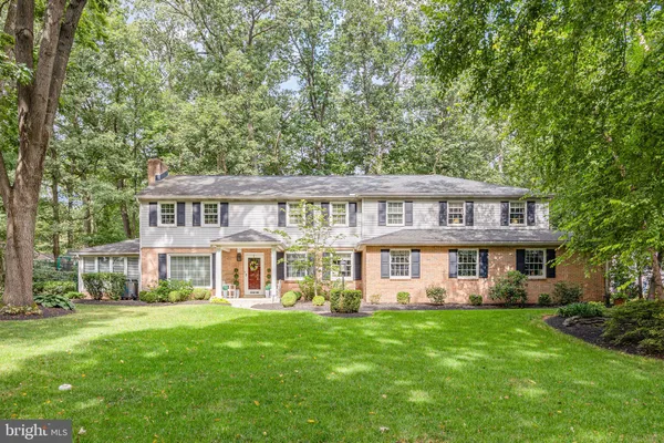 $699,900 | 5016 Woodbox Lane, Mechanicsburg, PA 17055
