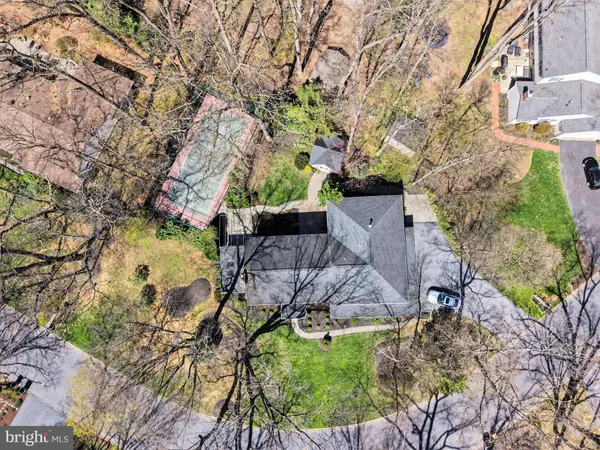 $699,900 | 5016 Woodbox Lane, Mechanicsburg, PA 17055
