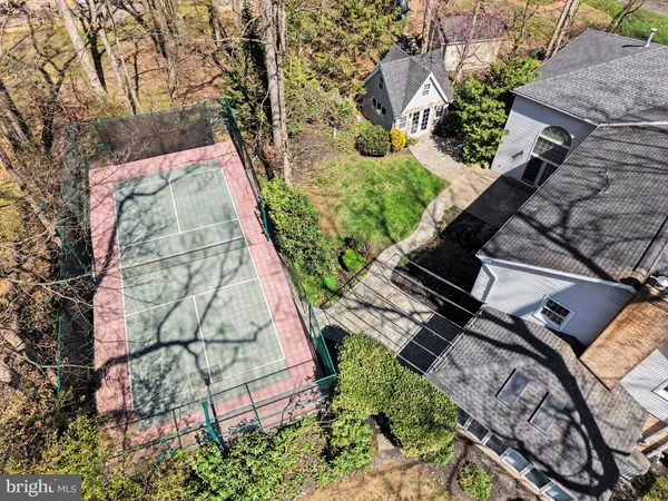 $699,900 | 5016 Woodbox Lane, Mechanicsburg, PA 17055