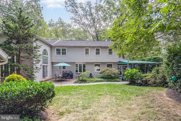 $699,900 | 5016 Woodbox Lane, Mechanicsburg, PA 17055