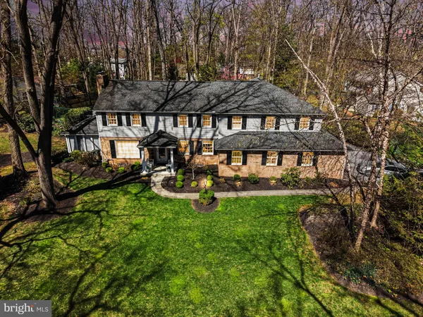 $699,900 | 5016 Woodbox Lane, Mechanicsburg, PA 17055