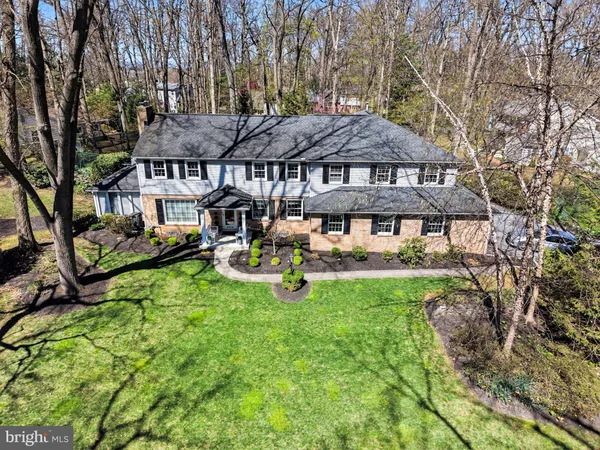 $699,900 | 5016 Woodbox Lane, Mechanicsburg, PA 17055