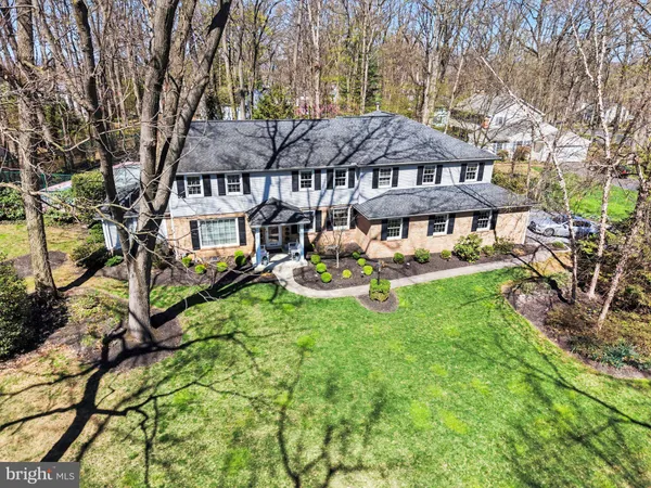 $699,900 | 5016 Woodbox Lane, Mechanicsburg, PA 17055