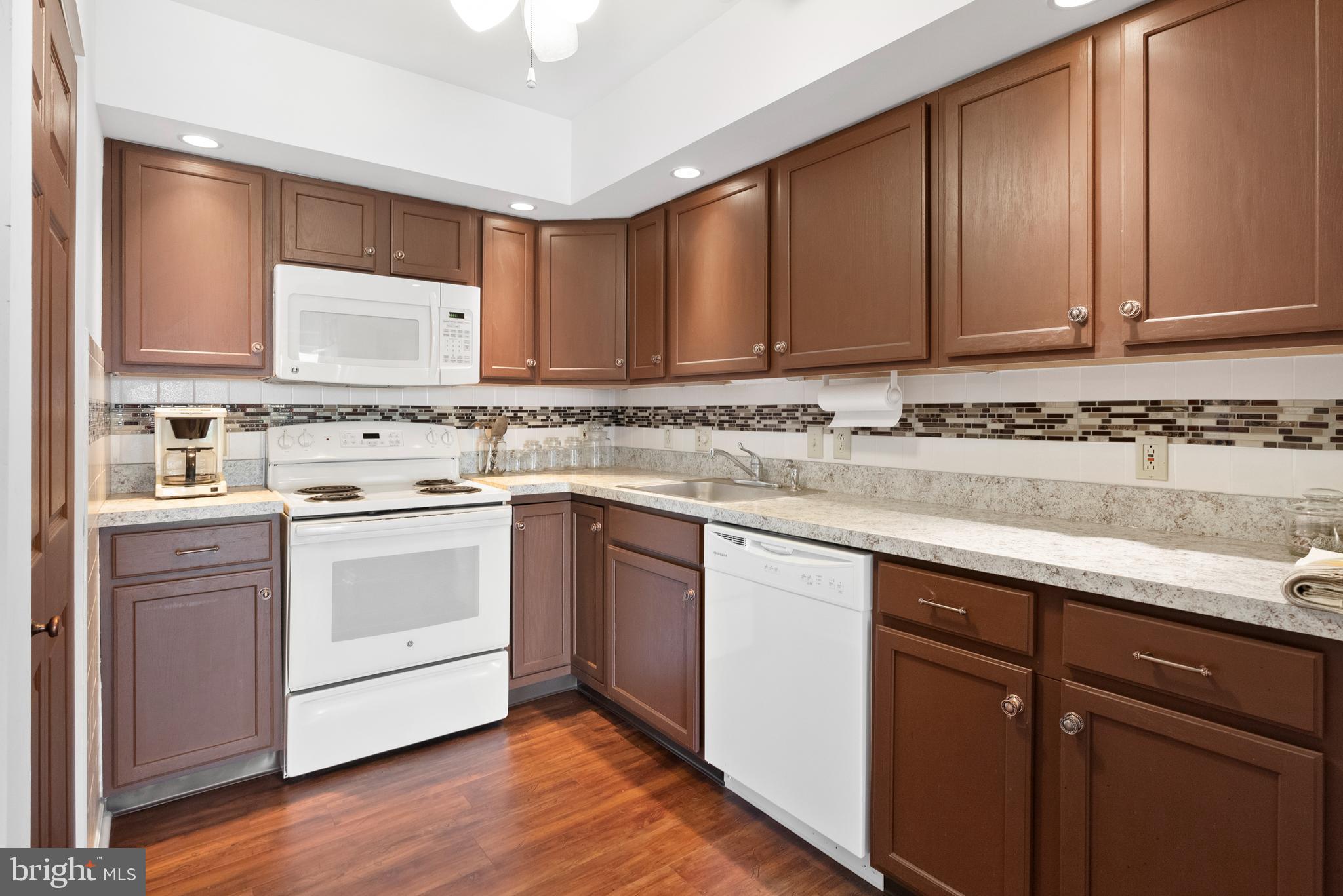 136 Brandon Road Norristown, PA 19403 - Photo 16 of 31 Gallery Image 16