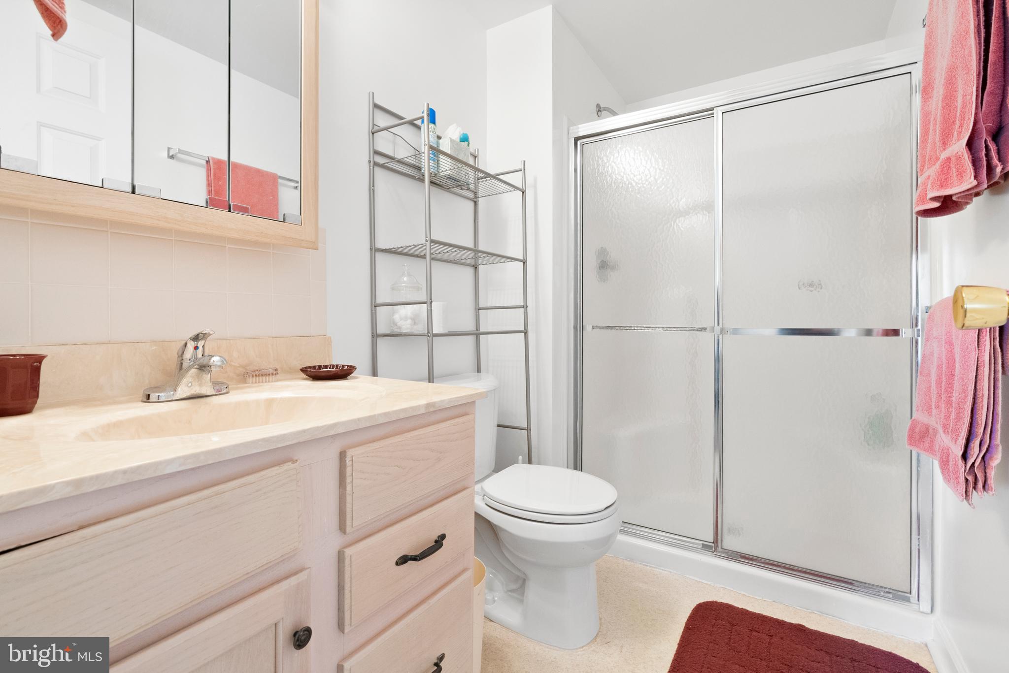 136 Brandon Road Norristown, PA 19403 - Photo 21 of 31 Bathroom #1