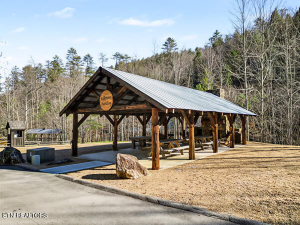 514 Chetola Trail Townsend, TN 37882 - Photo 4 of 11 Chetola 1