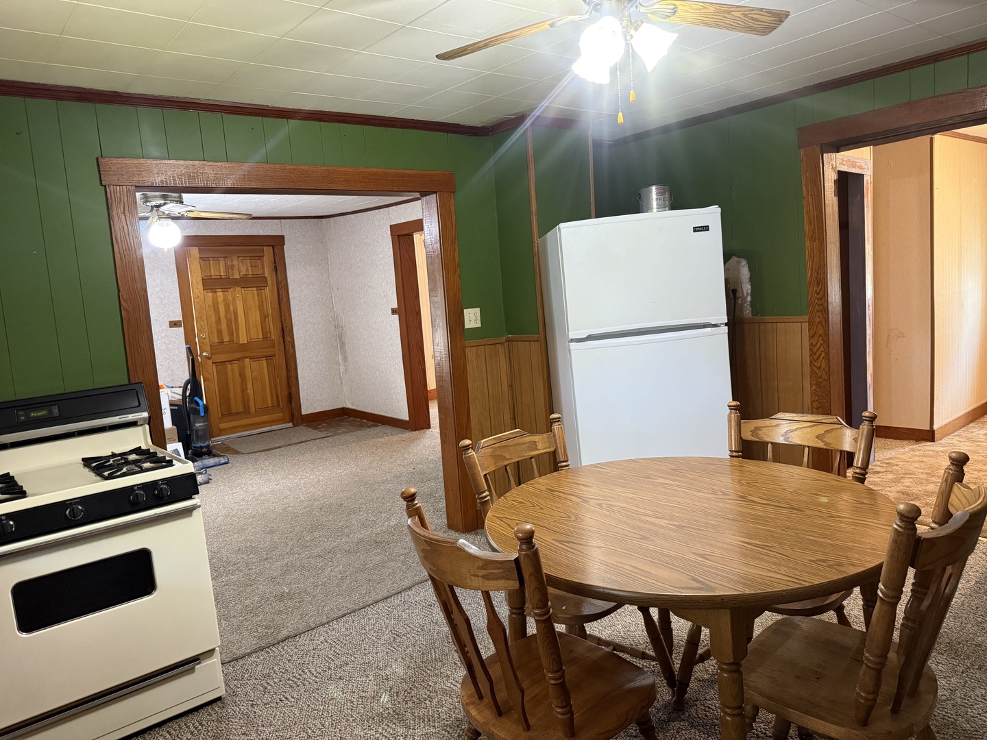 810 Longstreet Road Marion, IL 62959 - Photo 3 of 15