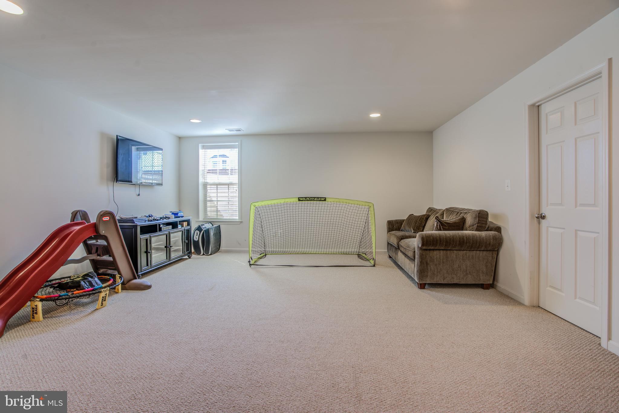 6631 Pebble Brooke Road Baltimore, MD 21209 - Photo 59 of 75