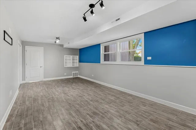 $458,000 | 8846 North Ozanam Avenue, Niles, IL 60714