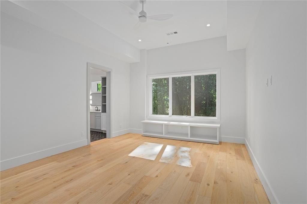 490 Timber Valley Road Northeast Atlanta, GA 30342 - Photo 24 of 32